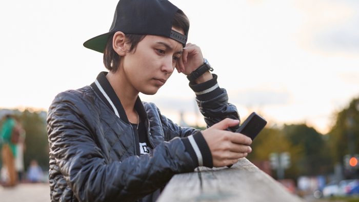 How Young People Take Charge of Their Mental Health Online thumbnail